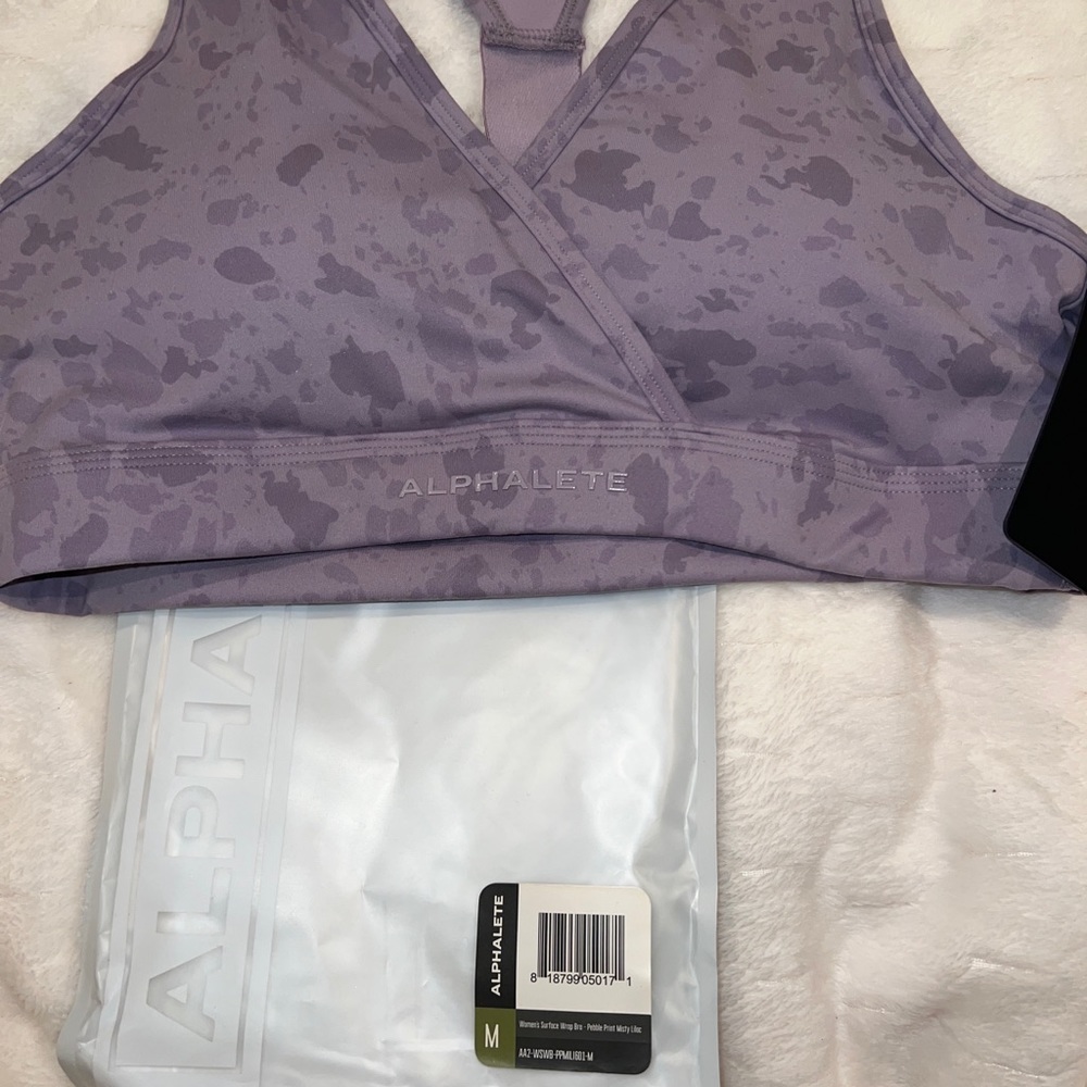 Alphalete surface wrap bra - pebble print misty lilac